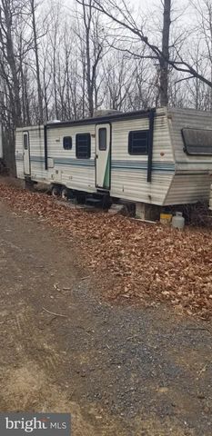 529 HILLSIDE DR, Augusta, WV 26704