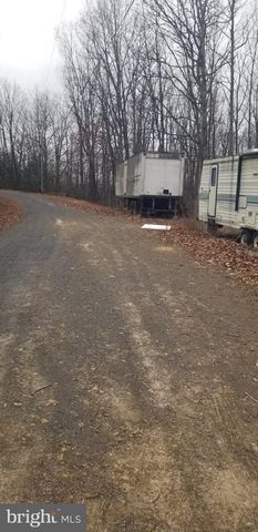 529 HILLSIDE DR, Augusta, WV 26704