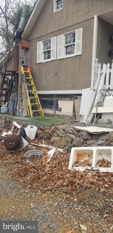 529 HILLSIDE DR, Augusta, WV 26704