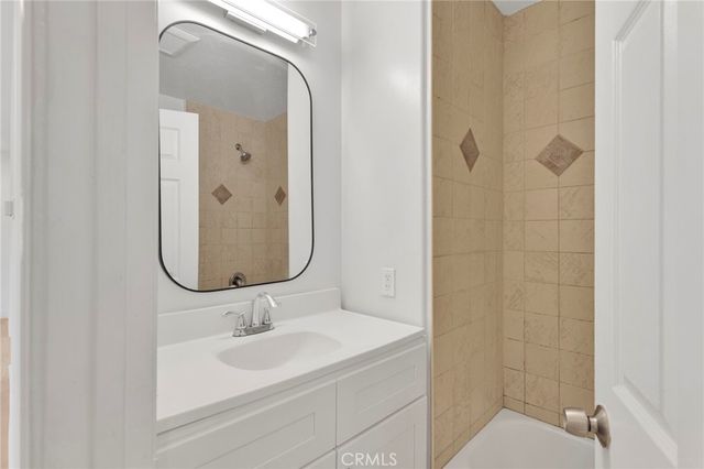 348 W 83rd Street, Los Angeles, CA 90003