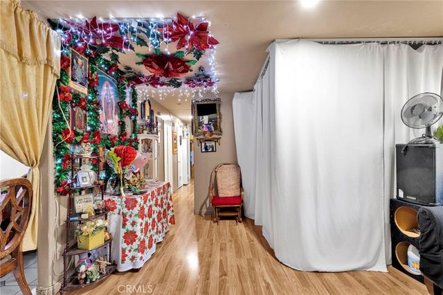 348 W 83rd Street, Los Angeles, CA 90003