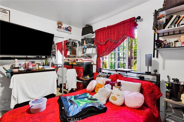 348 W 83rd Street, Los Angeles, CA 90003