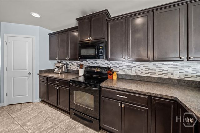 415 Valdez Court, Hinesville, GA 31313