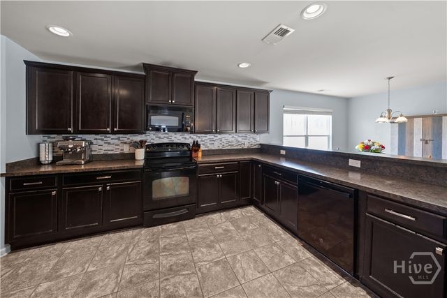 415 Valdez Court, Hinesville, GA 31313