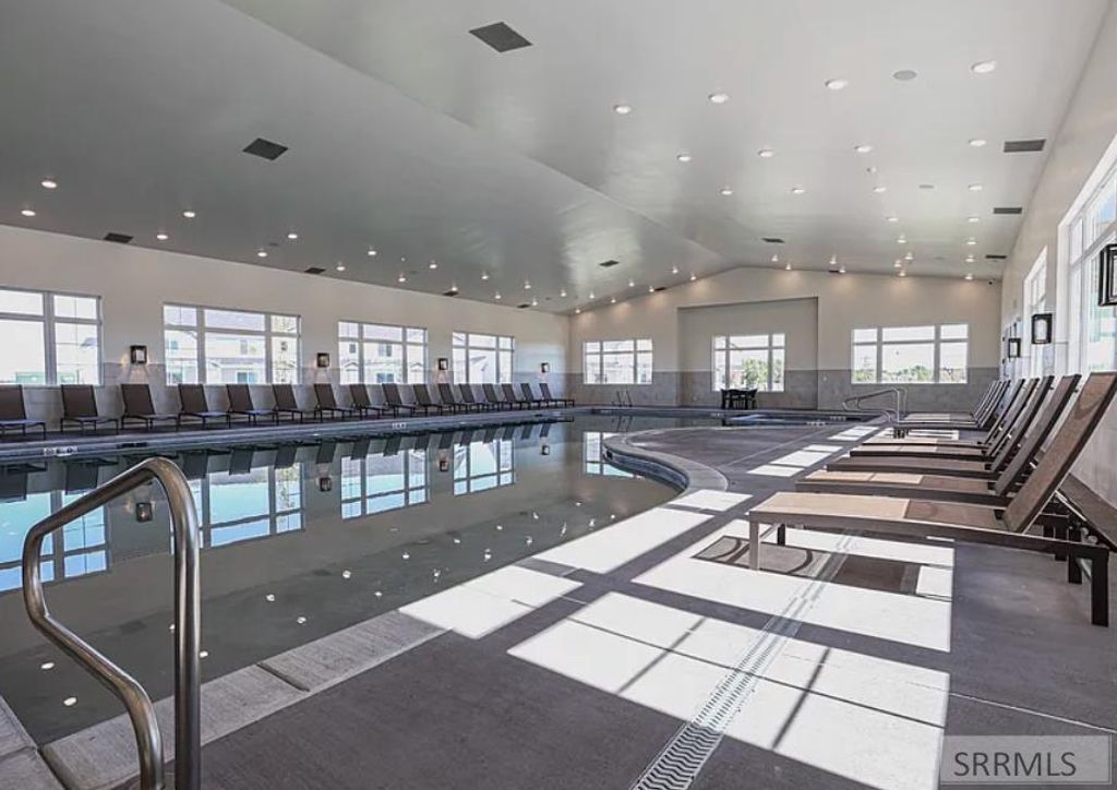 Image 10 of property listing at 651 S 2400 W # 24105, Rexburg, ID 83440