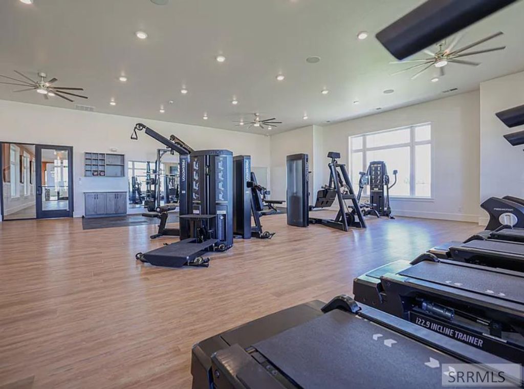 Image 11 of property listing at 651 S 2400 W # 24105, Rexburg, ID 83440