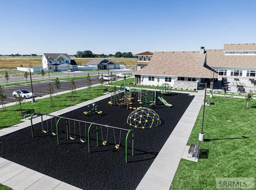 Image 13 of property listing at 651 S 2400 W # 24105, Rexburg, ID 83440