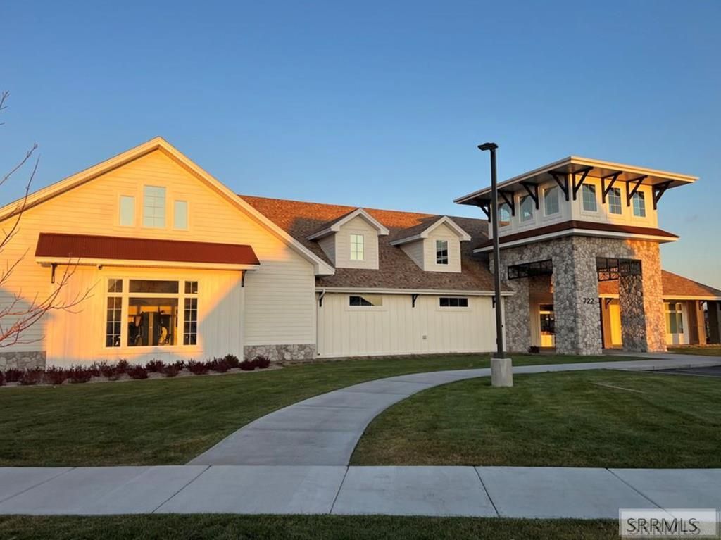 Image 16 of property listing at 651 S 2400 W # 24105, Rexburg, ID 83440