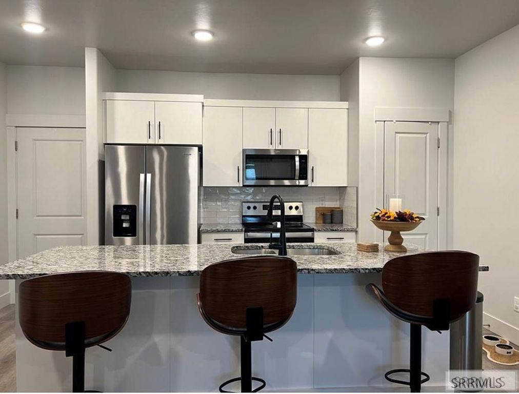 Image 4 of property listing at 651 S 2400 W # 24105, Rexburg, ID 83440