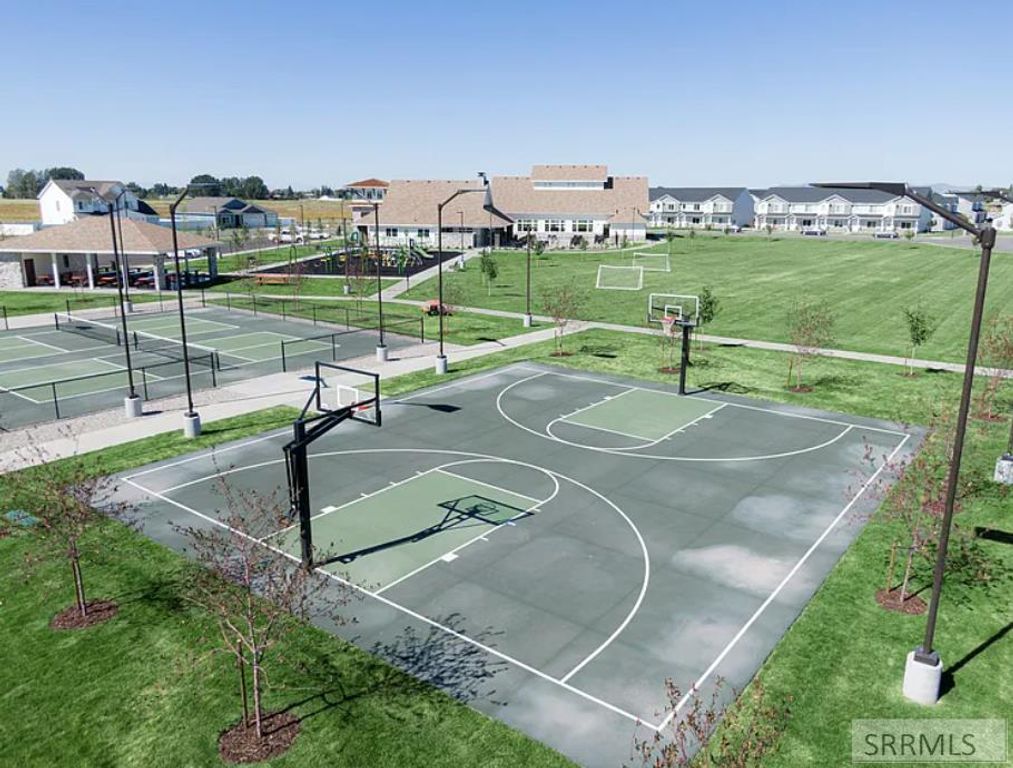 Image 7 of property listing at 651 S 2400 W # 24105, Rexburg, ID 83440