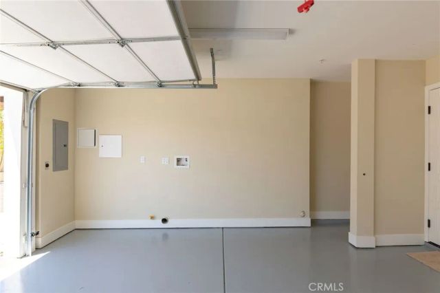 11845 Grevillea, Hawthorne, CA 90250
