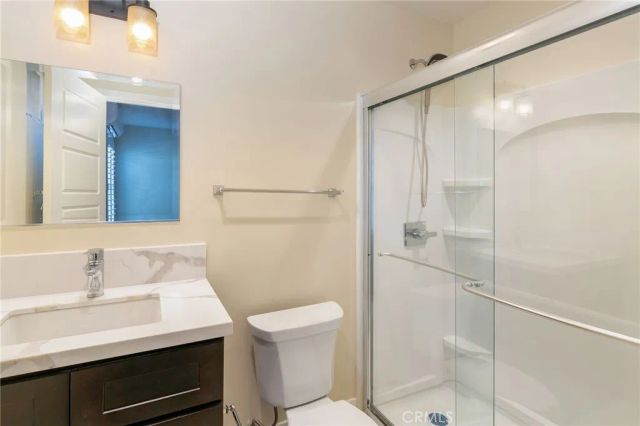 11845 Grevillea, Hawthorne, CA 90250