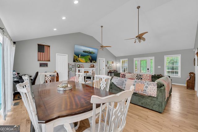131 Pine Oak Drive, Martin, GA 30557