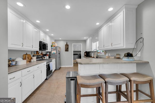 131 Pine Oak Drive, Martin, GA 30557