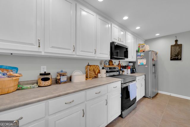 131 Pine Oak Drive, Martin, GA 30557