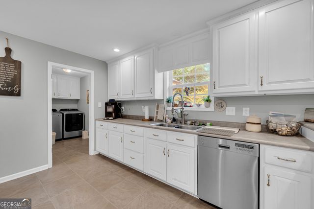 131 Pine Oak Drive, Martin, GA 30557