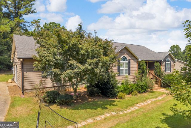 131 Pine Oak Drive, Martin, GA 30557