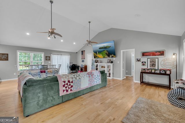 131 Pine Oak Drive, Martin, GA 30557