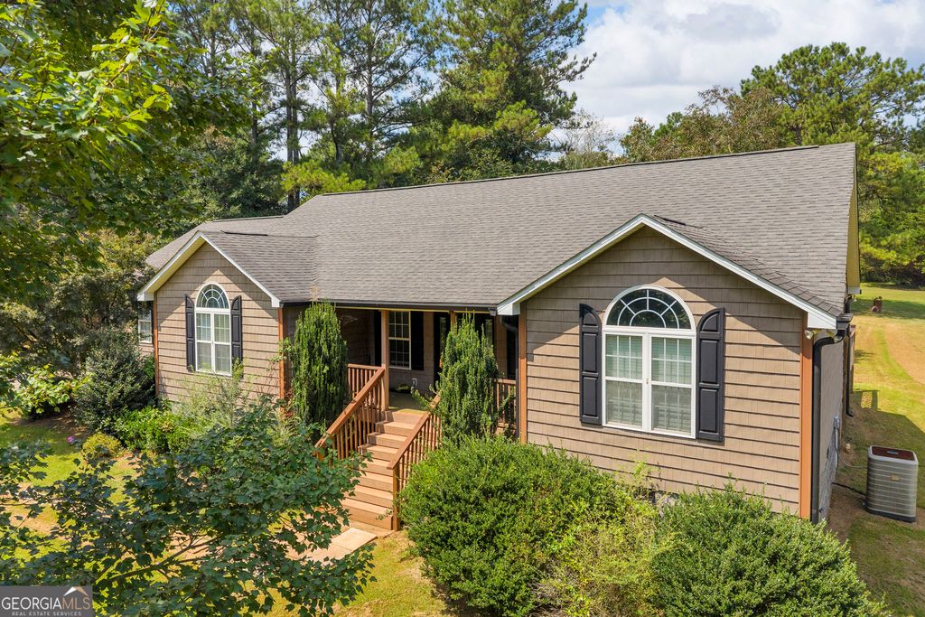 131 Pine Oak Drive, Martin, GA 30557 — photo 3