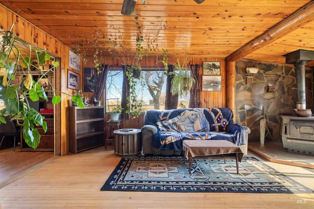 1898 E 3700 N, Filer, ID 83328