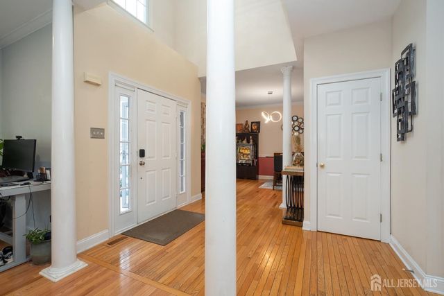 3 Wycklow Drive, Robbinsville, NJ 08691