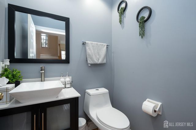 3 Wycklow Drive, Robbinsville, NJ 08691