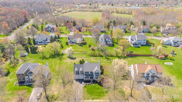 3 Wycklow Drive, Robbinsville, NJ 08691