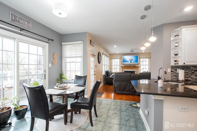 3 Wycklow Drive, Robbinsville, NJ 08691