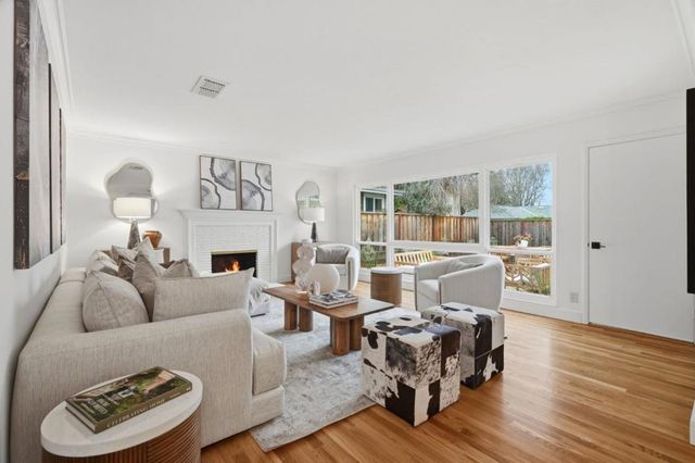 1624 Channing Avenue, Palo Alto, CA 94303