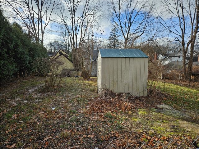 215 Park Drive, East Rochester, NY 14445