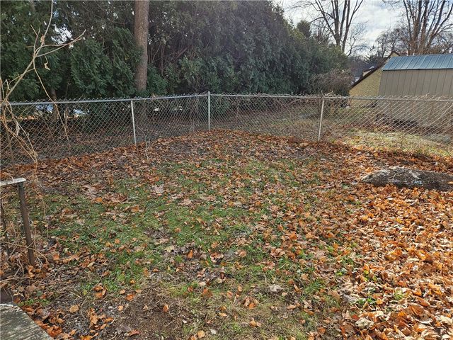 215 Park Drive, East Rochester, NY 14445