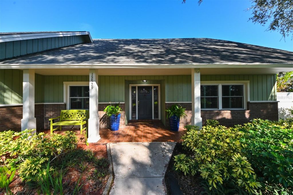 Image 11 of property listing at 12529 SAINT CHARLOTTE DRIVE, Tampa, FL 33618