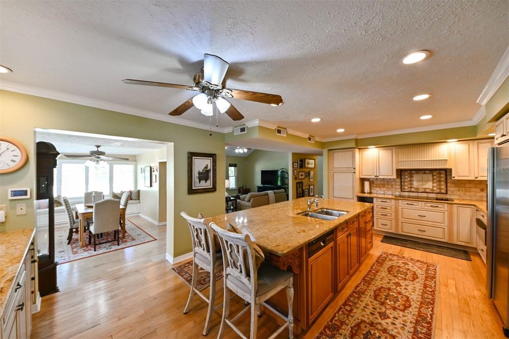 Image 19 of property listing at 12529 SAINT CHARLOTTE DRIVE, Tampa, FL 33618