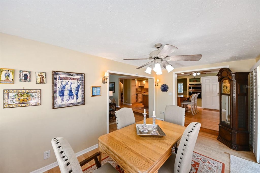 Image 20 of property listing at 12529 SAINT CHARLOTTE DRIVE, Tampa, FL 33618