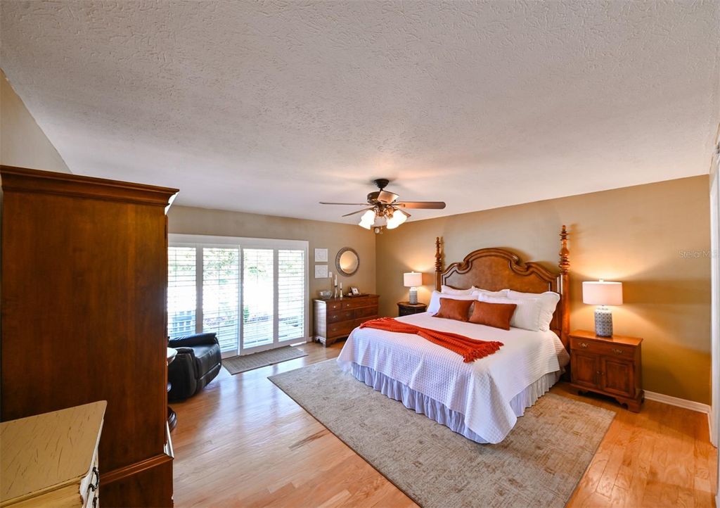 Image 23 of property listing at 12529 SAINT CHARLOTTE DRIVE, Tampa, FL 33618