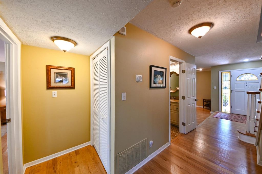 Image 28 of property listing at 12529 SAINT CHARLOTTE DRIVE, Tampa, FL 33618