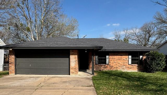 1803 S Park Street, Brenham, TX 77833