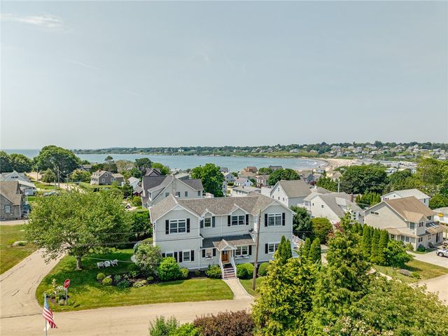 33 Withington Road, Narragansett, RI 02882