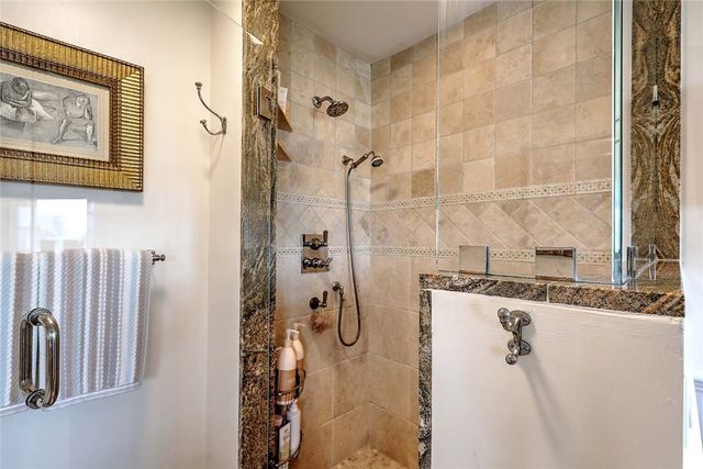 33 Withington Road, Narragansett, RI 02882