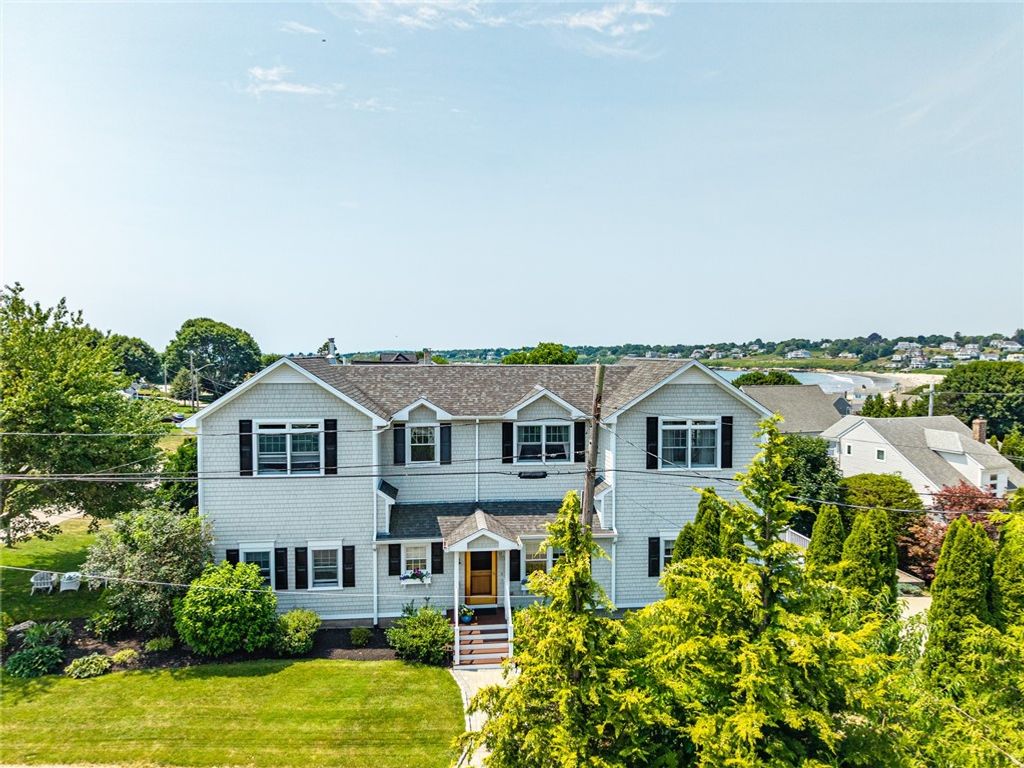 33 Withington Road, Narragansett, RI 02882