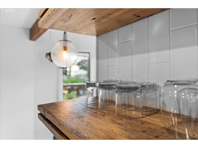 206 Nw 108TH St, Vancouver, WA 98685