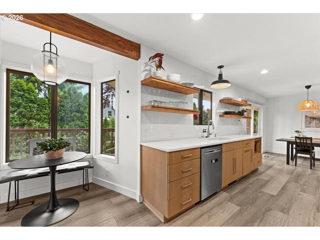 206 Nw 108TH St, Vancouver, WA 98685