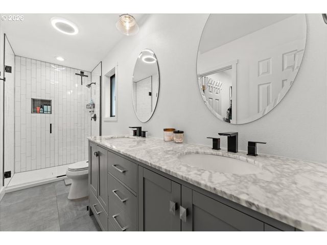 206 Nw 108TH St, Vancouver, WA 98685