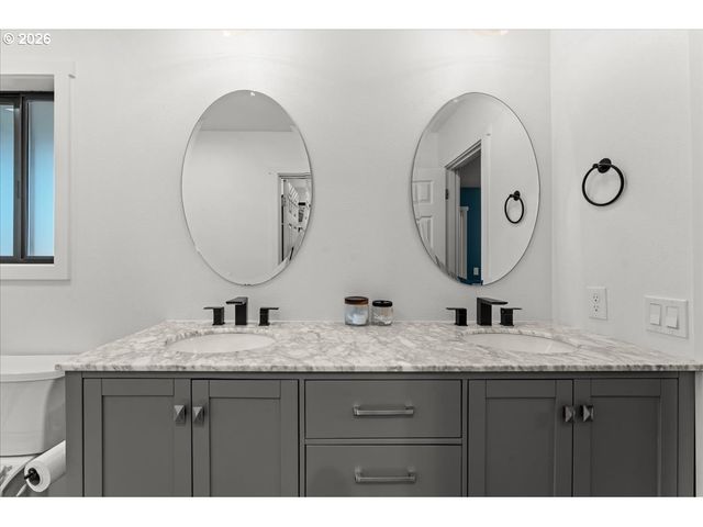 206 Nw 108TH St, Vancouver, WA 98685