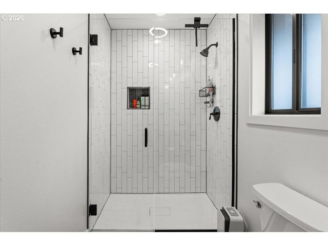 206 Nw 108TH St, Vancouver, WA 98685