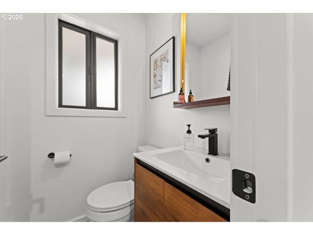 206 Nw 108TH St, Vancouver, WA 98685