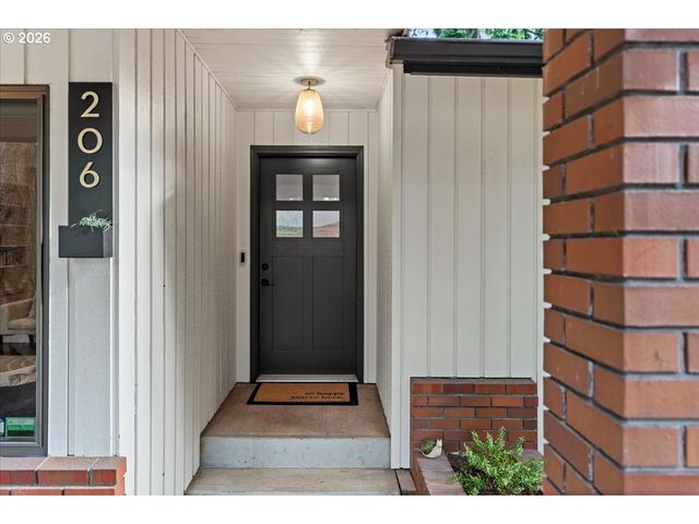 206 Nw 108TH St, Vancouver, WA 98685