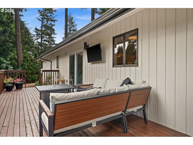 206 Nw 108TH St, Vancouver, WA 98685