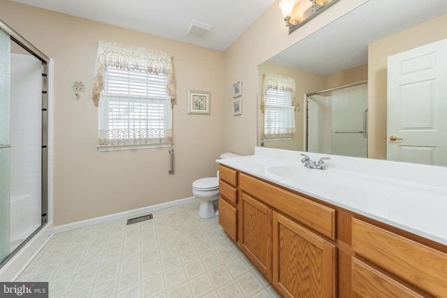12 SILVER CREEK DR, Mantua, NJ 08051