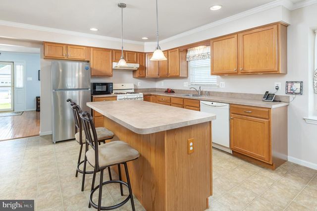12 SILVER CREEK DR, Mantua, NJ 08051